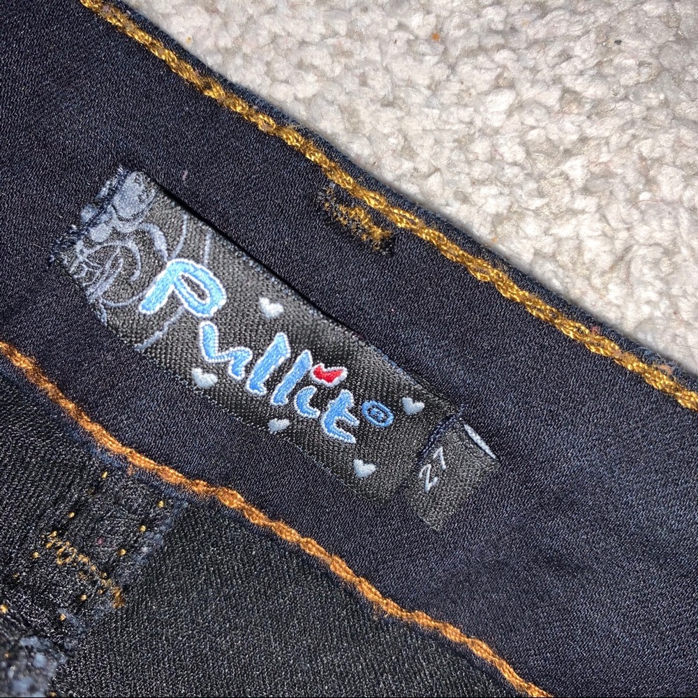 Clothing - Picture 3 of 3